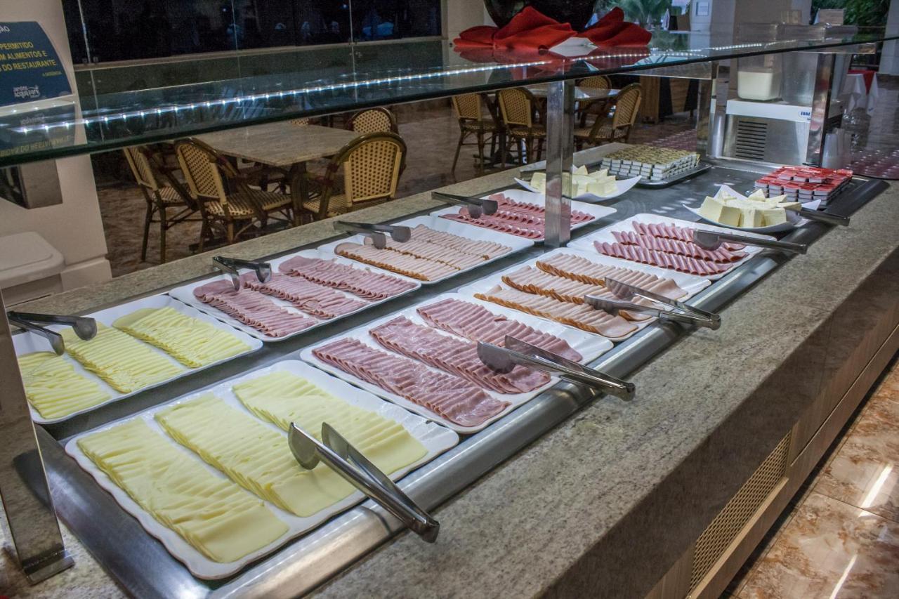 Lacqua Diroma Hotel Com Parque Aquatico 24 Horas 카우다스노바스 외부 사진